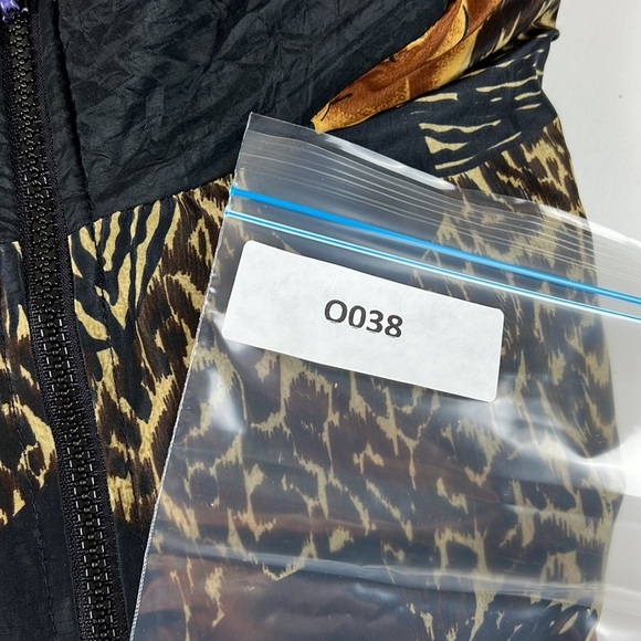 VINTAGE  80's Argee Sports Windbreaker Jacket Women's Medium Black Gold Floral - Picture 10 of 10